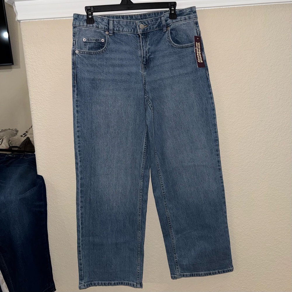 Straight-Leg Women's Jeans in Classic Blue